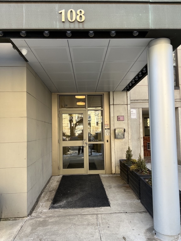 108 Peterborough Street, Unit 4F Boston, MA 02215 - Photo 9 of 10