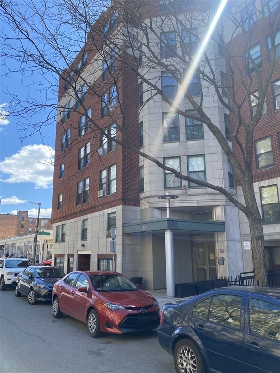 108 Peterborough Street, Unit 4F Boston, MA 02215 - Photo 10 of 10