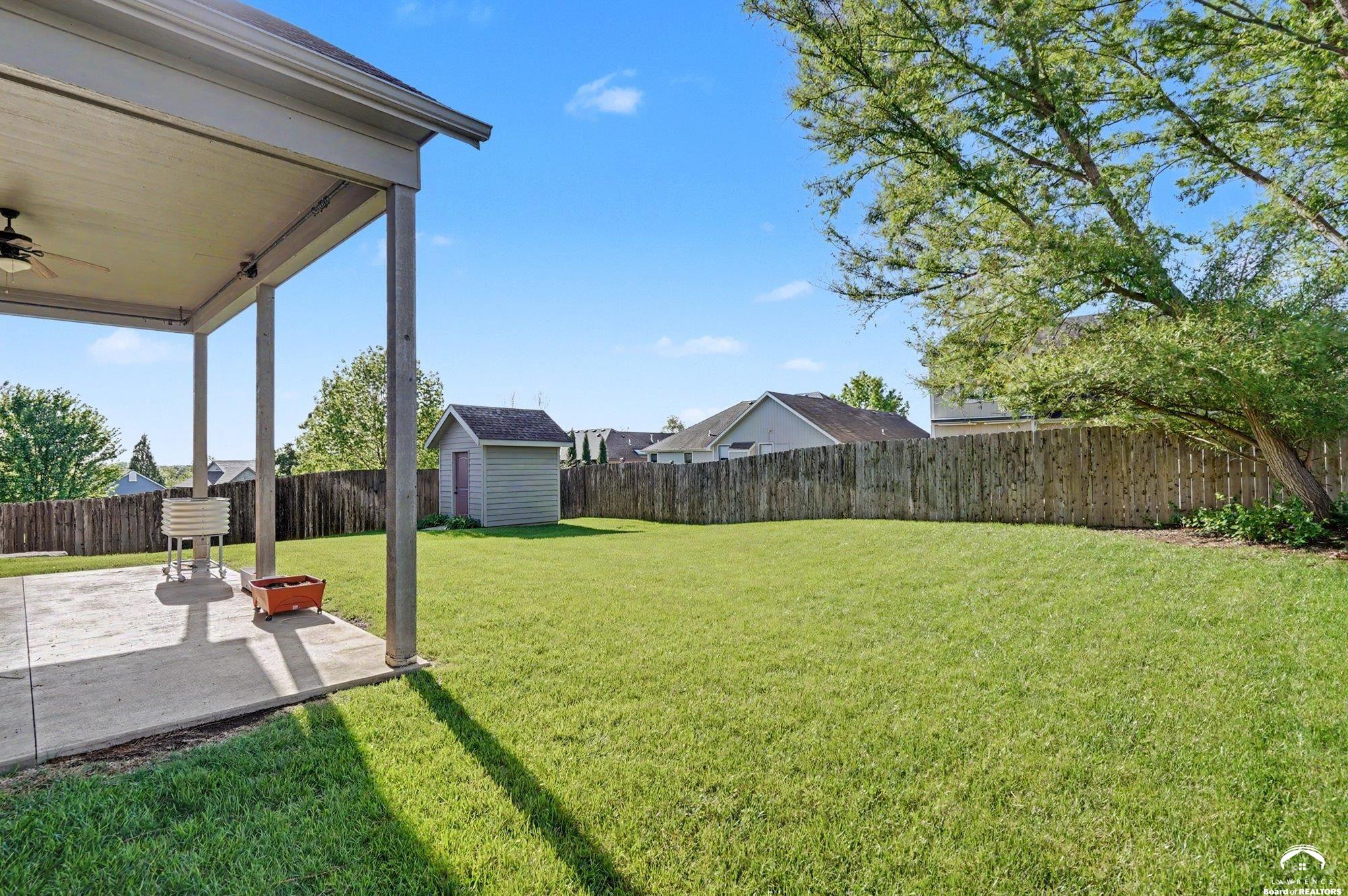 6205 Crystal Lane Lawrence, KS 66049 - Photo 3 of 29