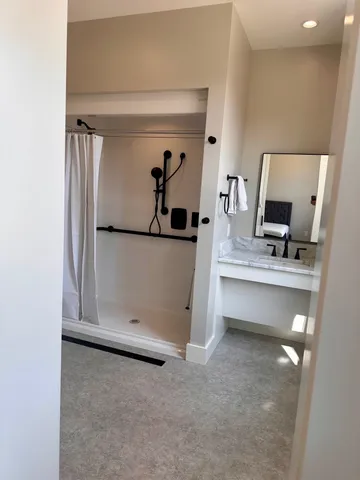 $3,100 | 30 High Street, Unit 2, Pembroke, NH 03275