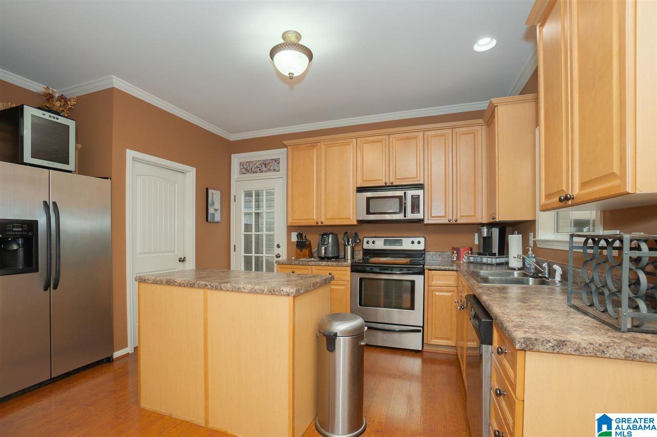 318 Calloway Lane Pelham, AL 35124 - Photo 6 of 24