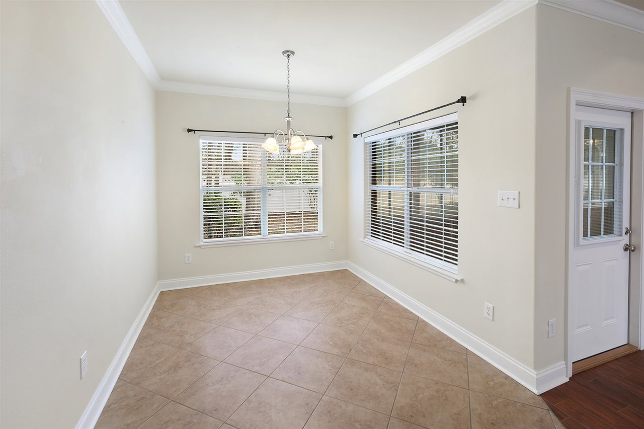 149 Mark Twain Loop Foley, AL 36535 - Photo 6 of 23 Breakfast Area