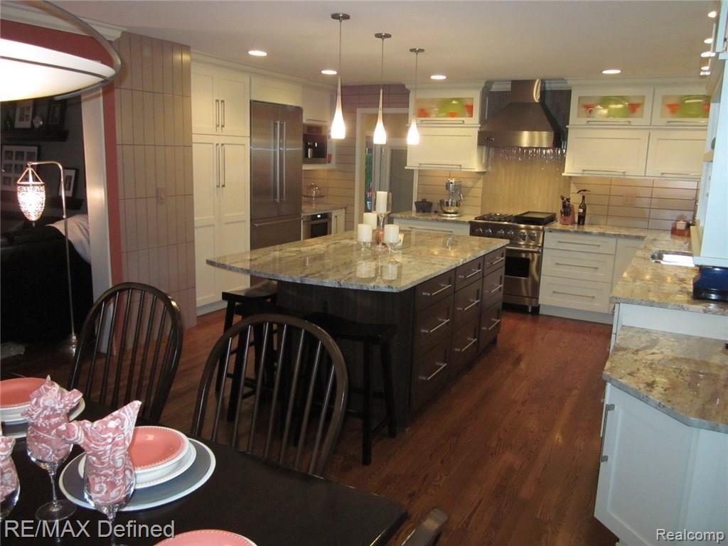 501 Allston Drive Rochester, MI 48309 - Photo 15 of 36 Dillman and Upton Cook's Dream Kitchen