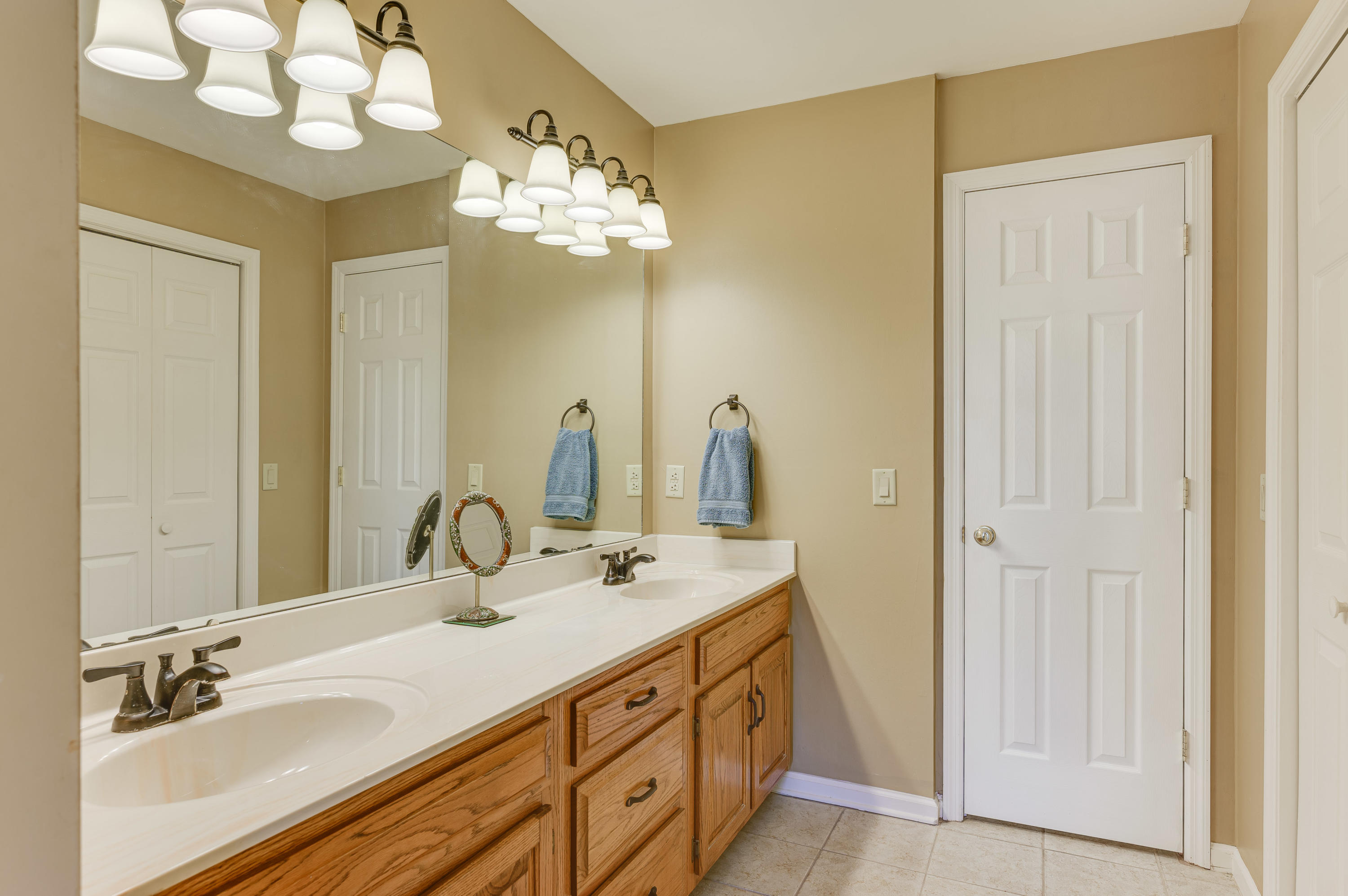 1727 Hunters Ridge Road Soddy Daisy, TN 37379 - Photo 14 of 33 1727_Hunters_Ridge_Rd_0026