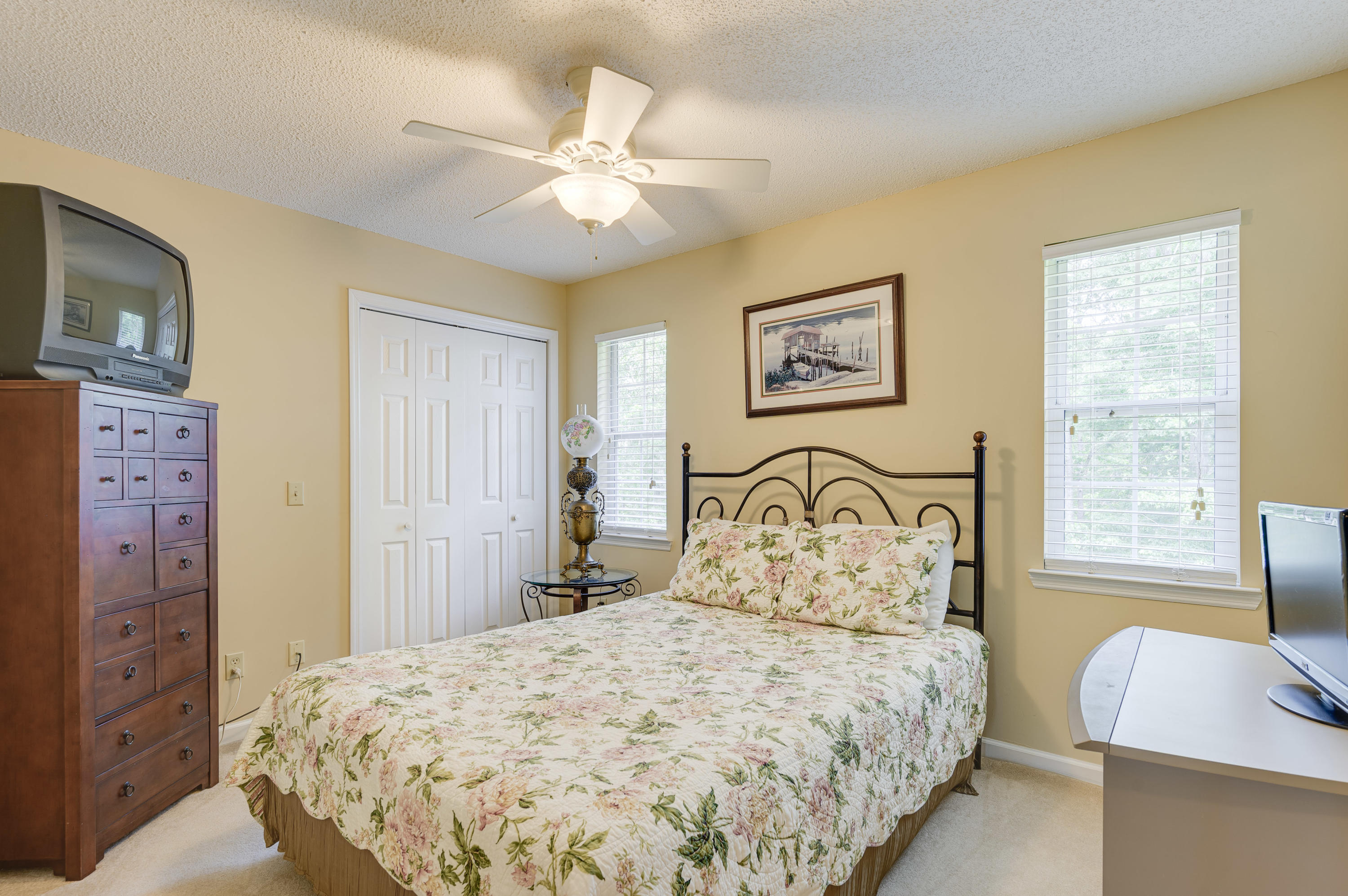 1727 Hunters Ridge Road Soddy Daisy, TN 37379 - Photo 17 of 33 1727_Hunters_Ridge_Rd_0029