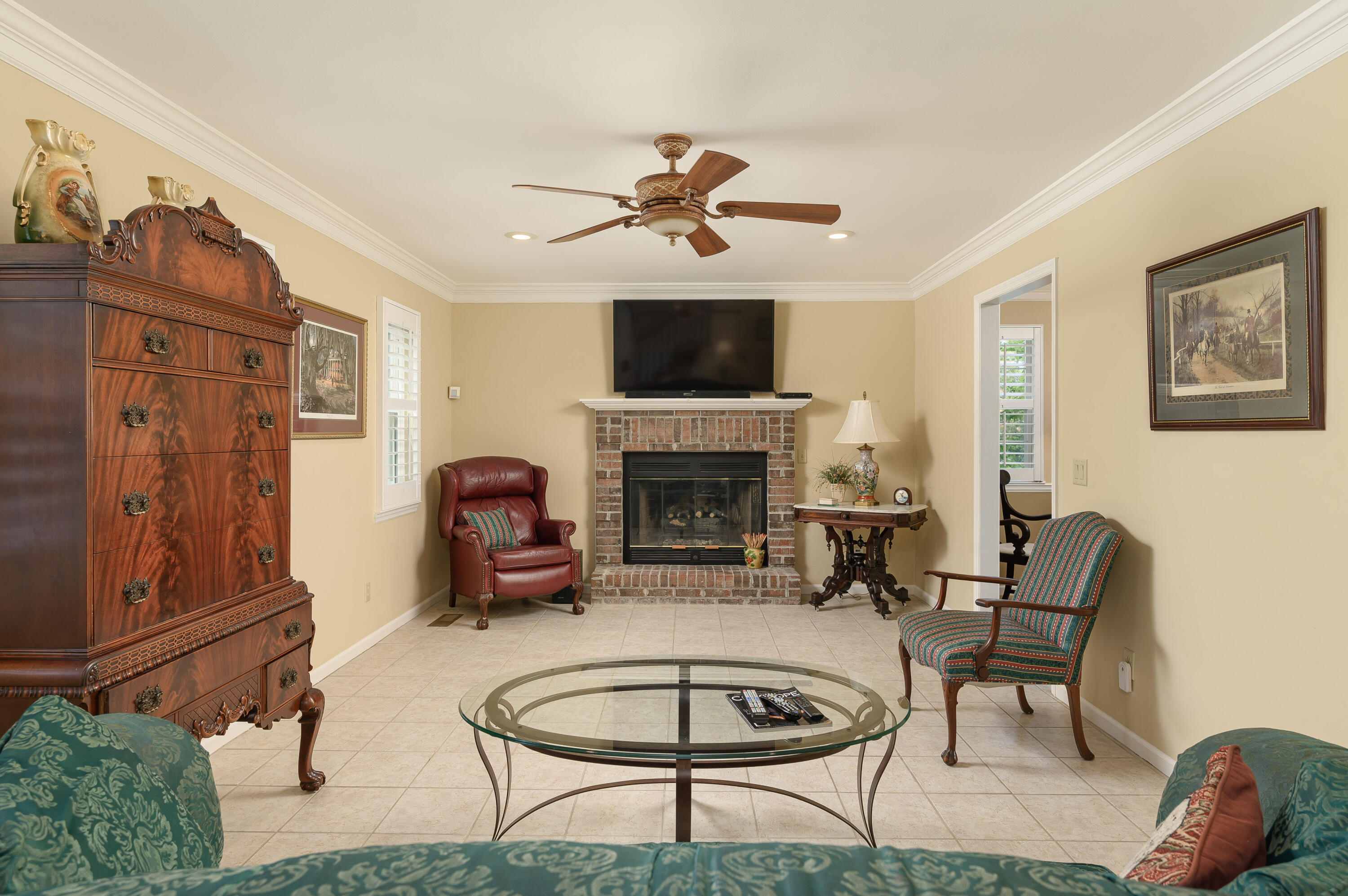 1727 Hunters Ridge Road Soddy Daisy, TN 37379 - Photo 4 of 33 1727_Hunters_Ridge_Rd_0016
