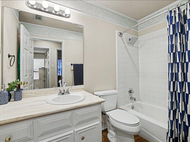 2908 85th Street Lubbock, TX 79423 - Photo 15 of 15 guest bathroom