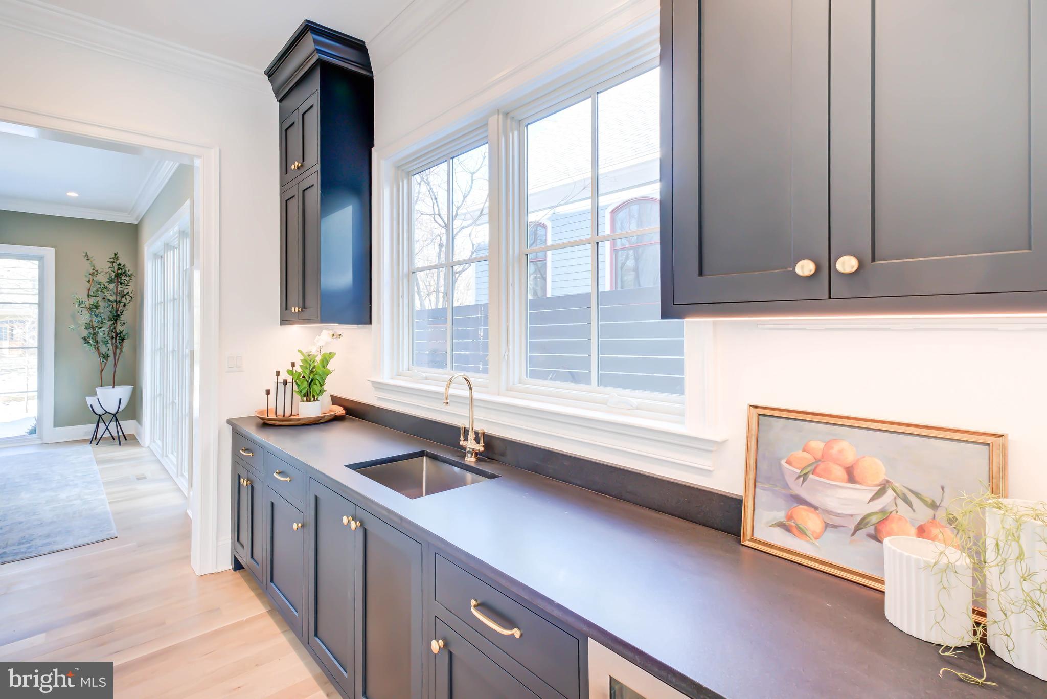 4422 Walsh Street Chevy Chase, MD 20815 - Photo 14 of 93