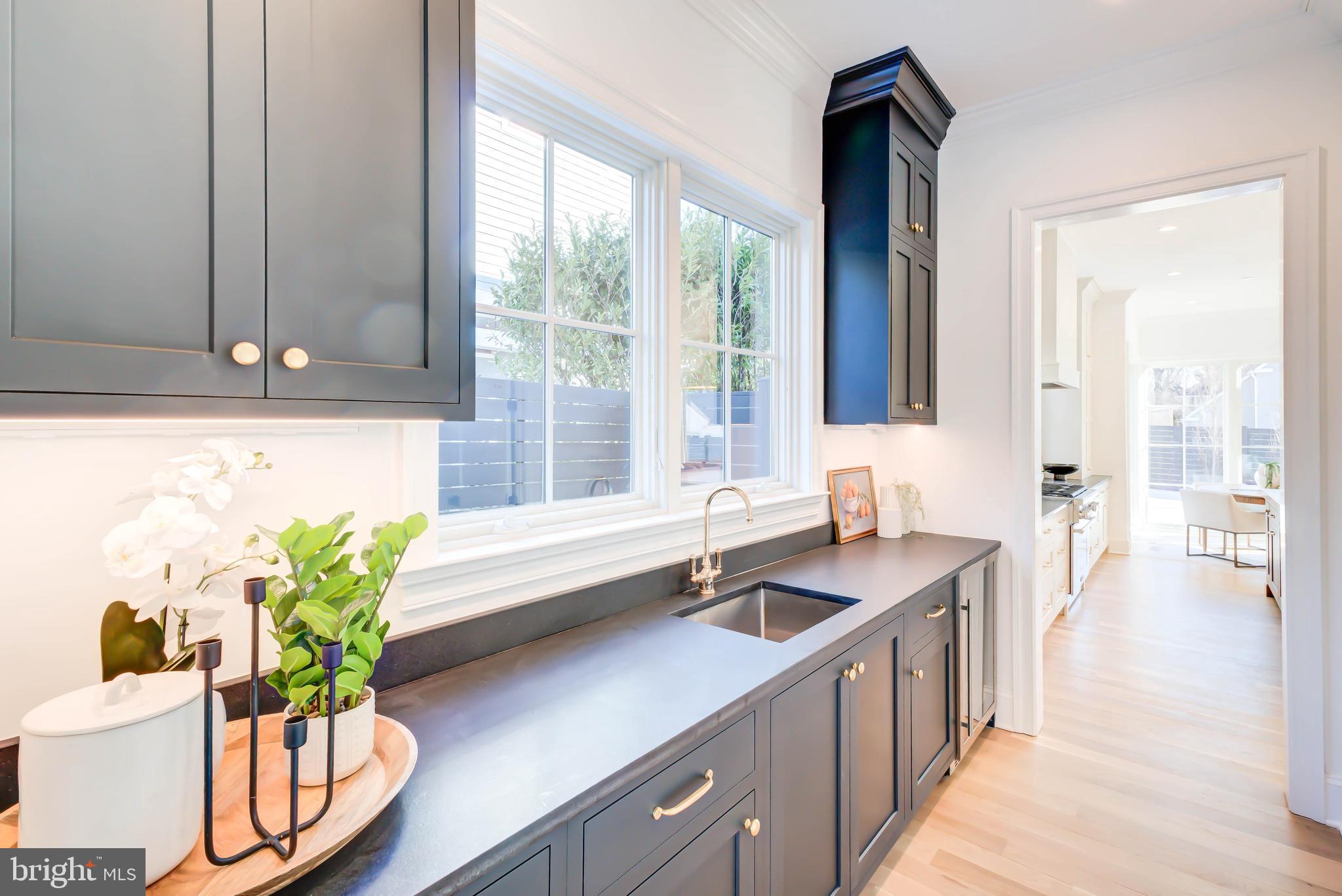 4422 Walsh Street Chevy Chase, MD 20815 - Photo 15 of 93