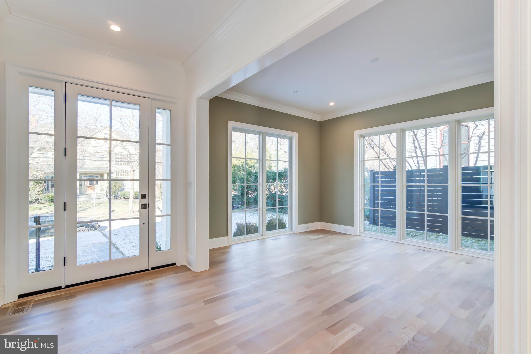 4422 Walsh Street Chevy Chase, MD 20815 - Photo 9 of 85