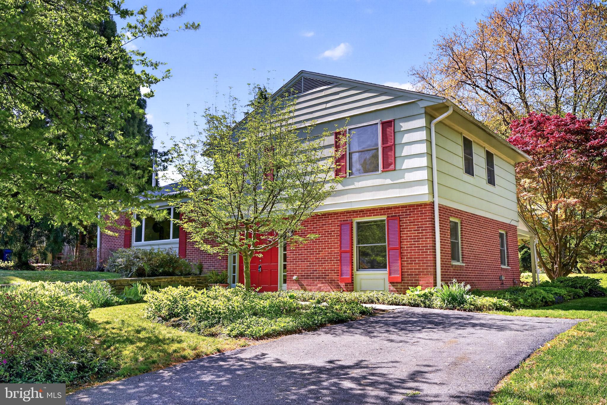 9221 Spring Valley Road Ellicott City, MD 21043 - Photo 5 of 61 Gallery Image 5