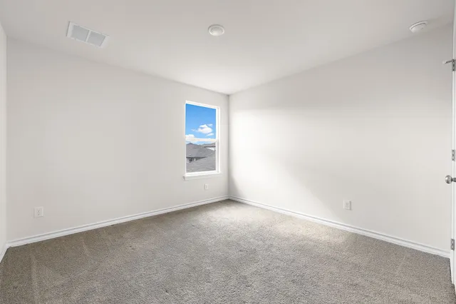 $2,395 | 316 Caisson Trail, Liberty Hill, TX 78642