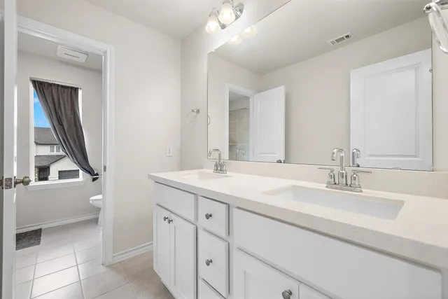 $2,395 | 316 Caisson Trail, Liberty Hill, TX 78642