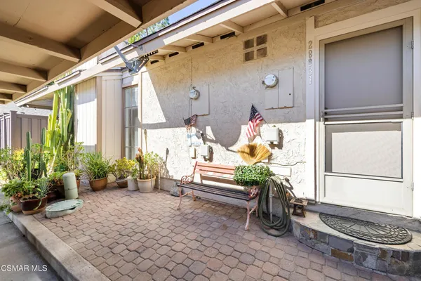 $536,000 | 28831 Oakpath Drive, Unit 44, Agoura Hills, CA 91301