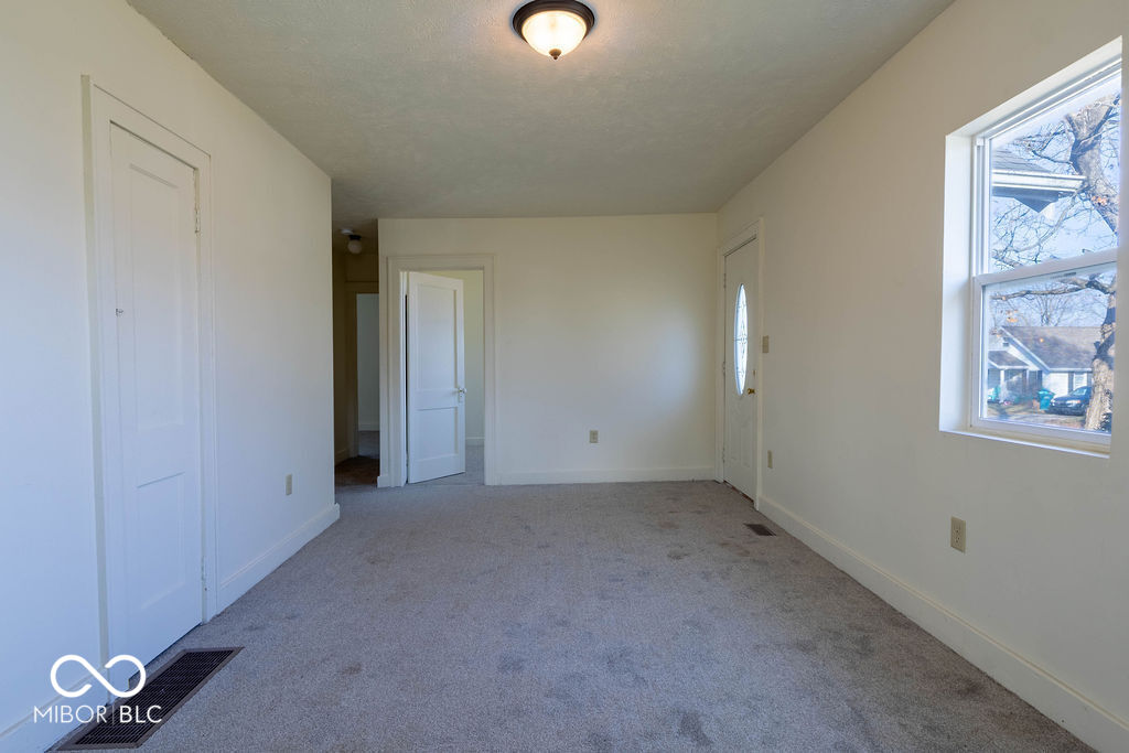 1701 Ross Street New Castle, IN 47362 - Photo 8 of 17