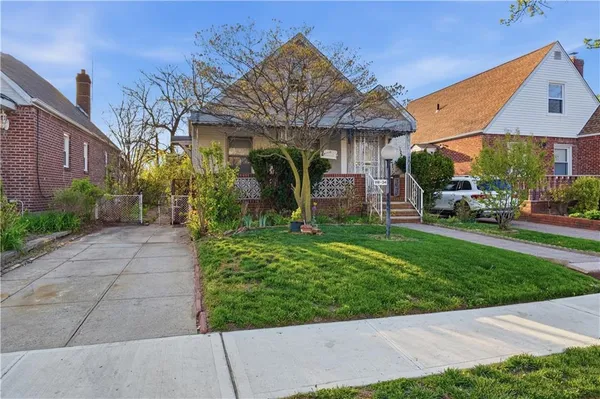 $679,900 | 118-34 234th Street | Cambria Heights