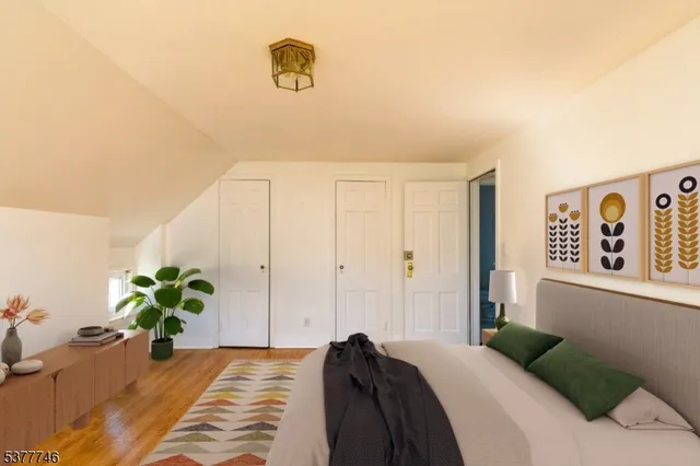 $575,000 | 176 Woodland Avenue, Verona, NJ 07044