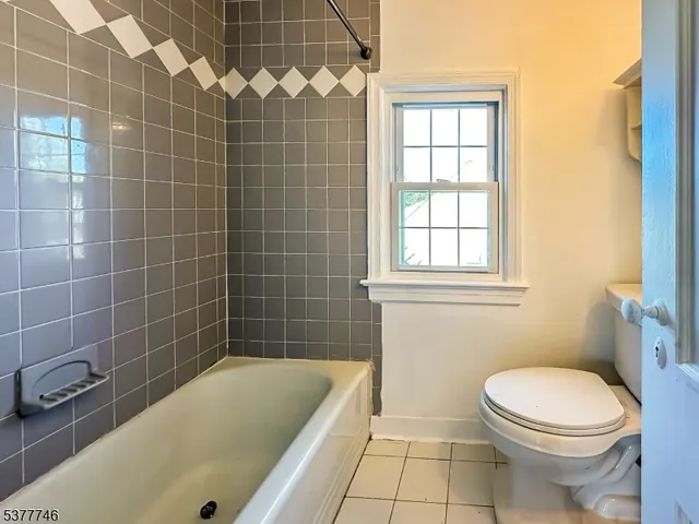 $575,000 | 176 Woodland Avenue, Verona, NJ 07044