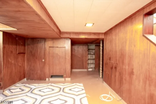 $575,000 | 176 Woodland Avenue, Verona, NJ 07044