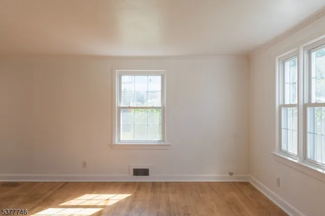 $575,000 | 176 Woodland Avenue, Verona, NJ 07044