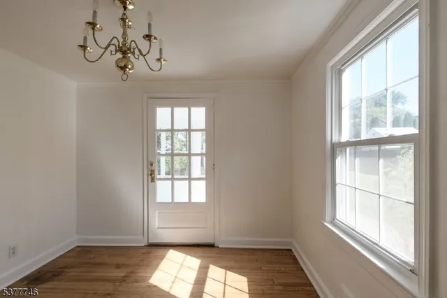 $575,000 | 176 Woodland Avenue, Verona, NJ 07044