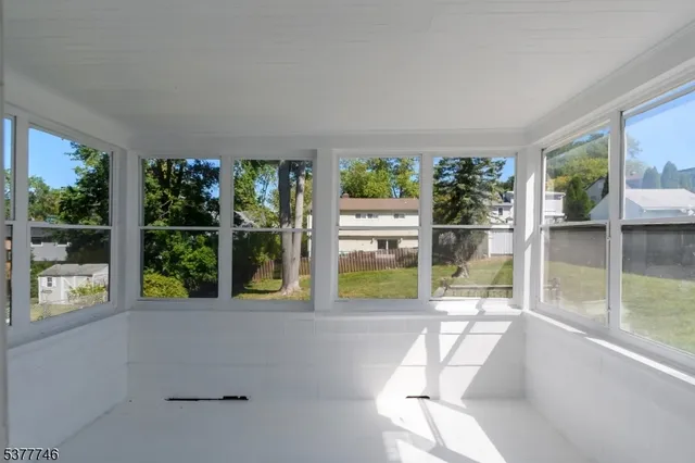 $575,000 | 176 Woodland Avenue, Verona, NJ 07044