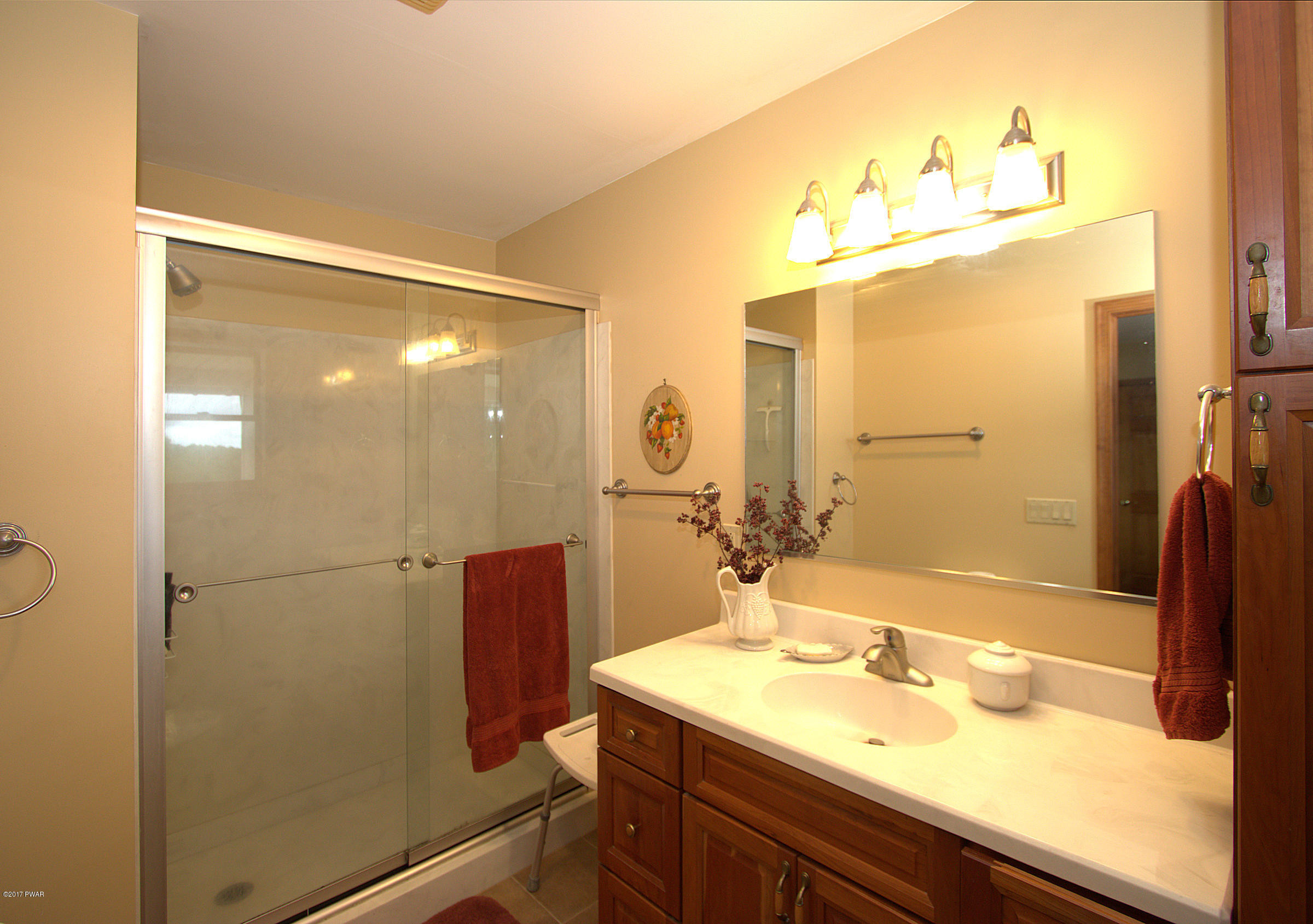 301 Gumbletown Road Tafton, PA 18464 - Photo 19 of 35
