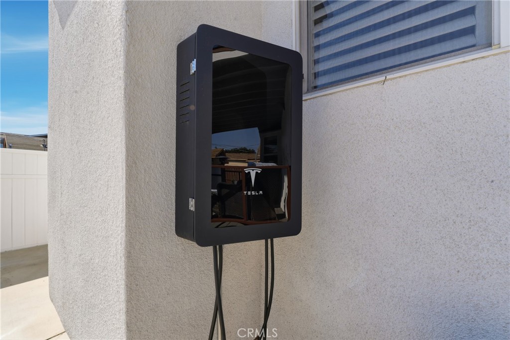 11340 Virginia Street Lynwood, CA 90262 - Photo 41 of 53 a view of entryway