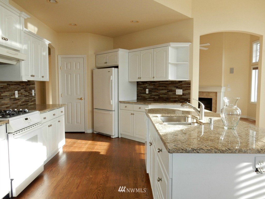 1271 Bradley Road Lynden, WA 98264 - Photo 12 of 25 Gallery Image 12
