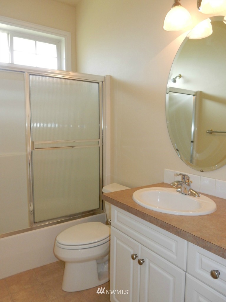 1271 Bradley Road Lynden, WA 98264 - Photo 18 of 25 Gallery Image 18