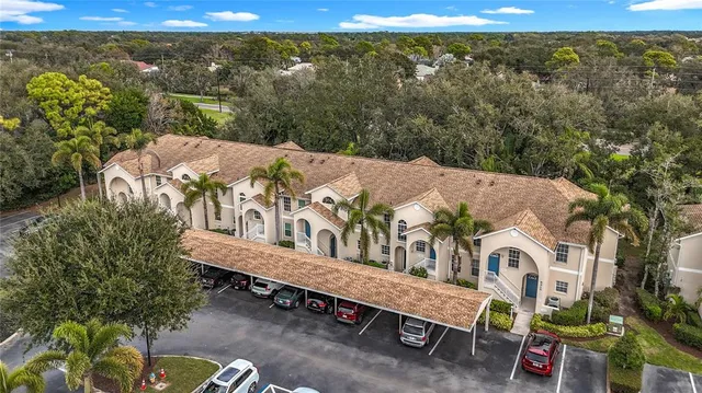 $294,000 | 8315 Glen Rose Way, Unit 1414, Sarasota, FL 34238