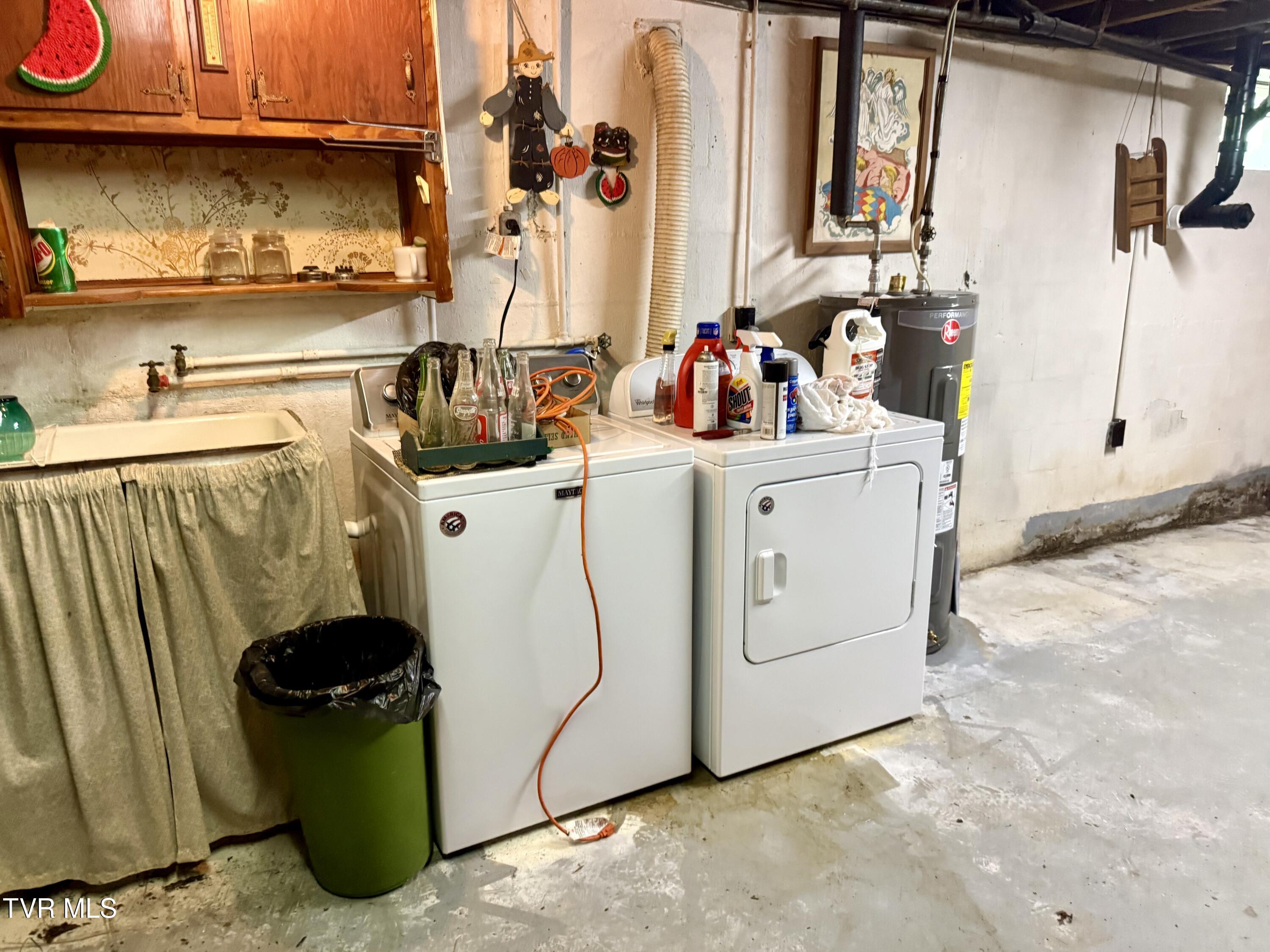 176 Piney Grove Road Hampton, TN 37658 - Photo 22 of 23 IMG_5038