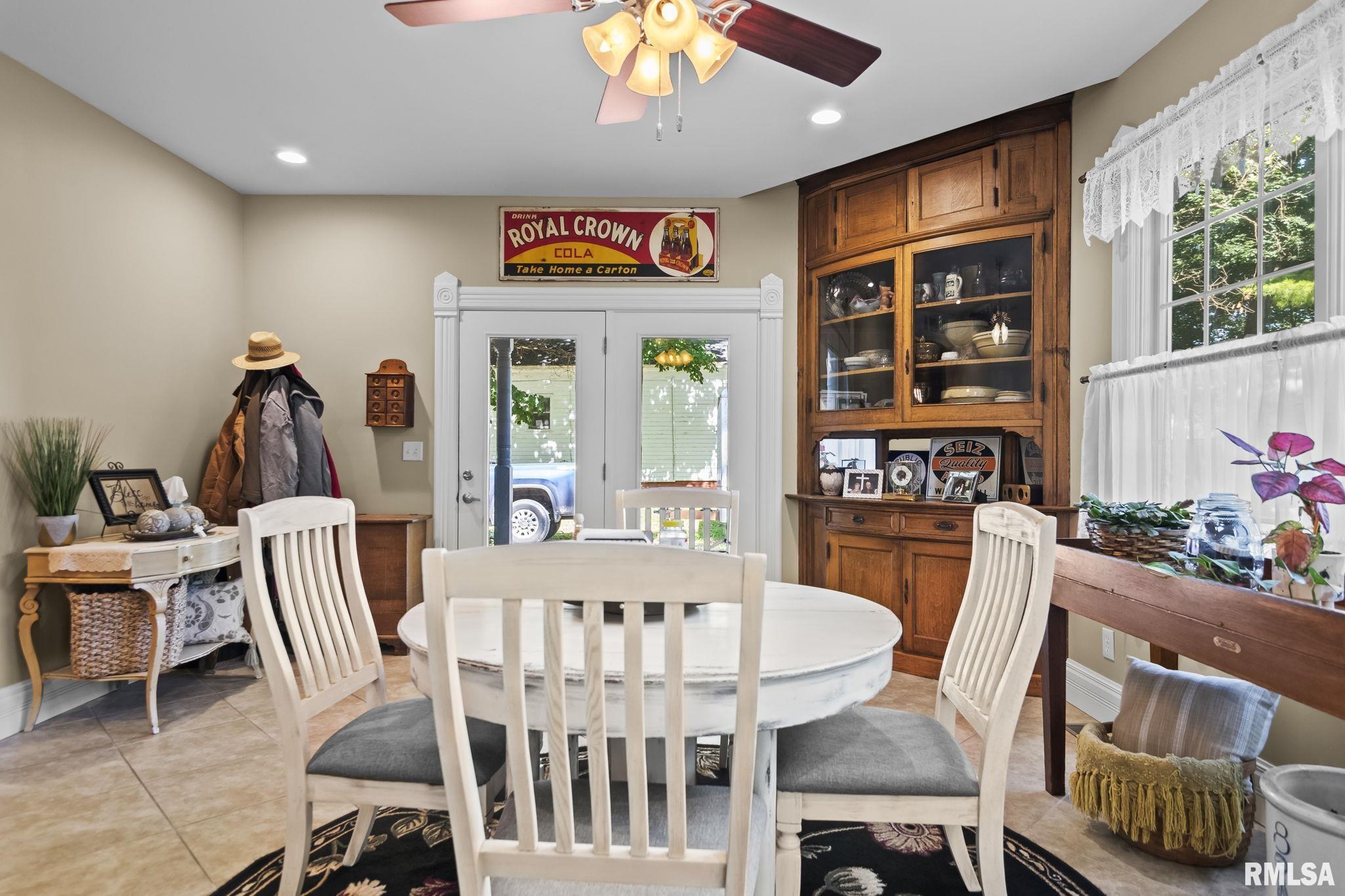 342 West Prairie Street Waverly, IL 62692 - Photo 20 of 40