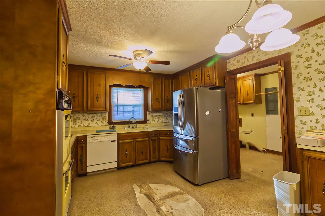 1505 Falls Church Road Raleigh, NC 27609 - Photo 6 of 20