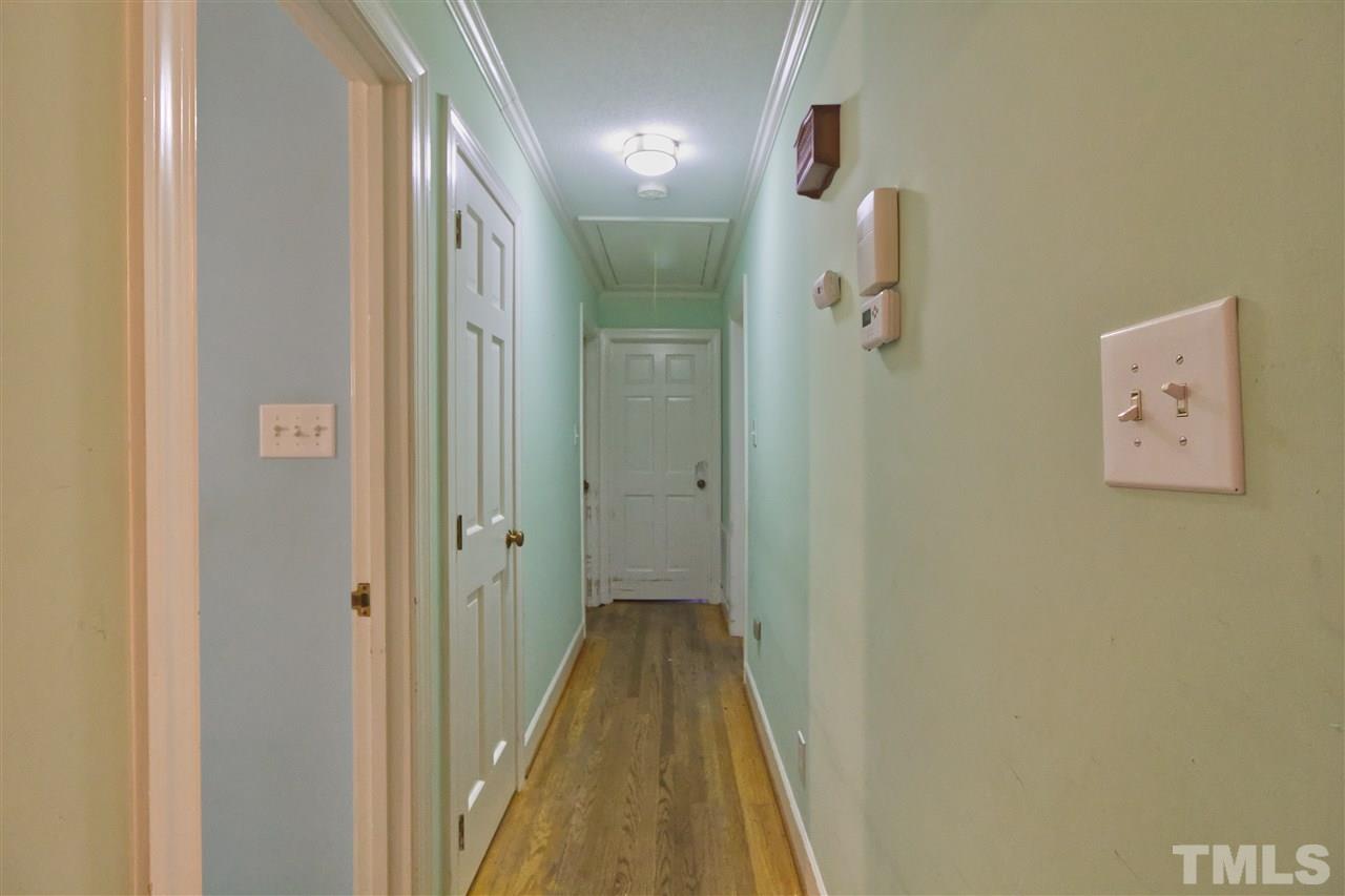 1505 Falls Church Road Raleigh, NC 27609 - Photo 10 of 20