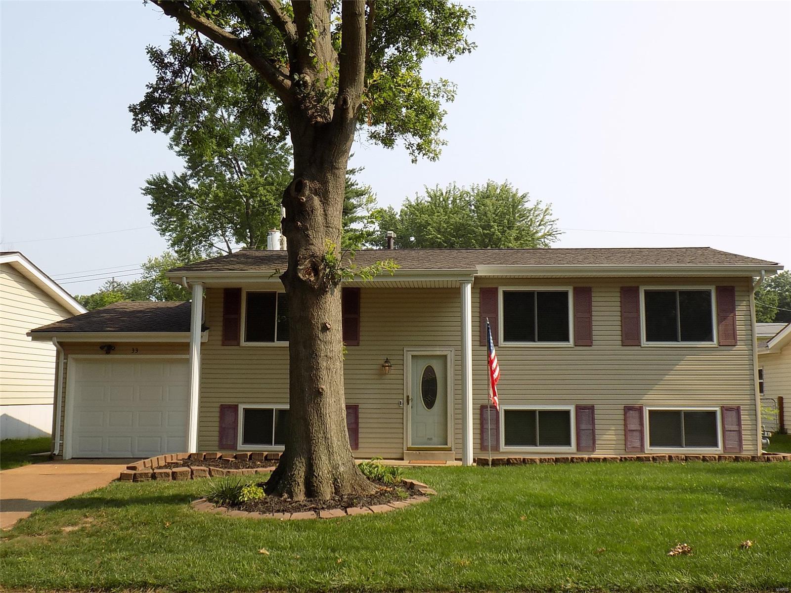 33 Roland Avenue Ballwin, MO 63021 - Photo 1 of 40 Gallery Image 1