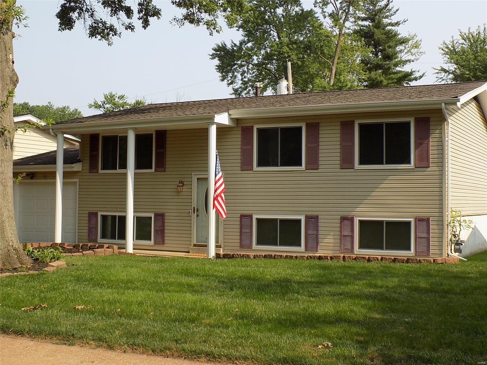33 Roland Avenue Ballwin, MO 63021 - Photo 2 of 40 Gallery Image 2