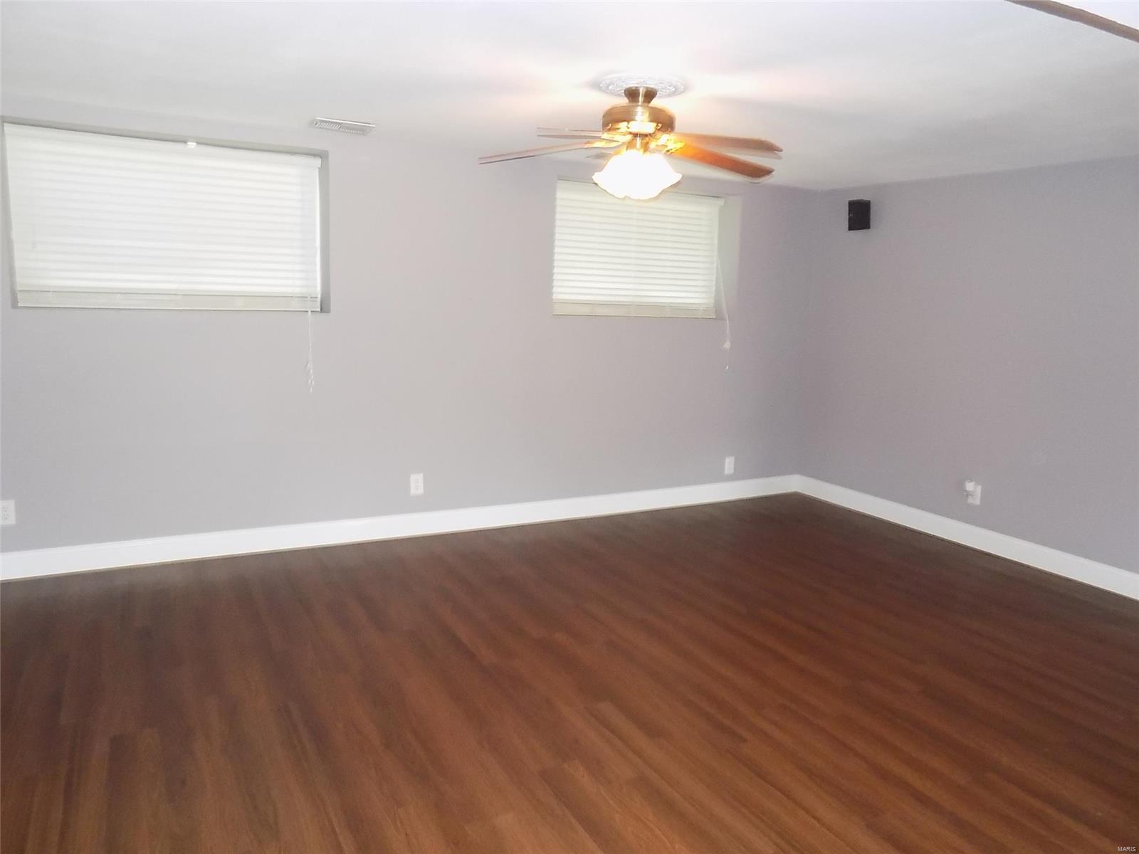 33 Roland Avenue Ballwin, MO 63021 - Photo 22 of 40 Gallery Image 22