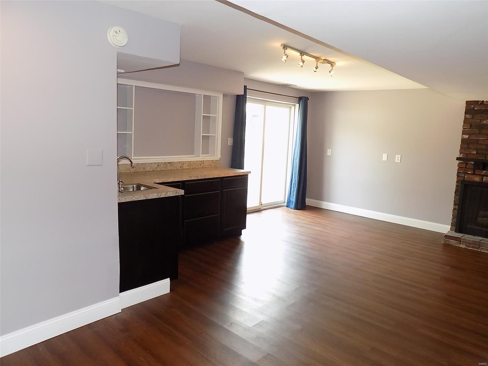 33 Roland Avenue Ballwin, MO 63021 - Photo 26 of 40 Gallery Image 26