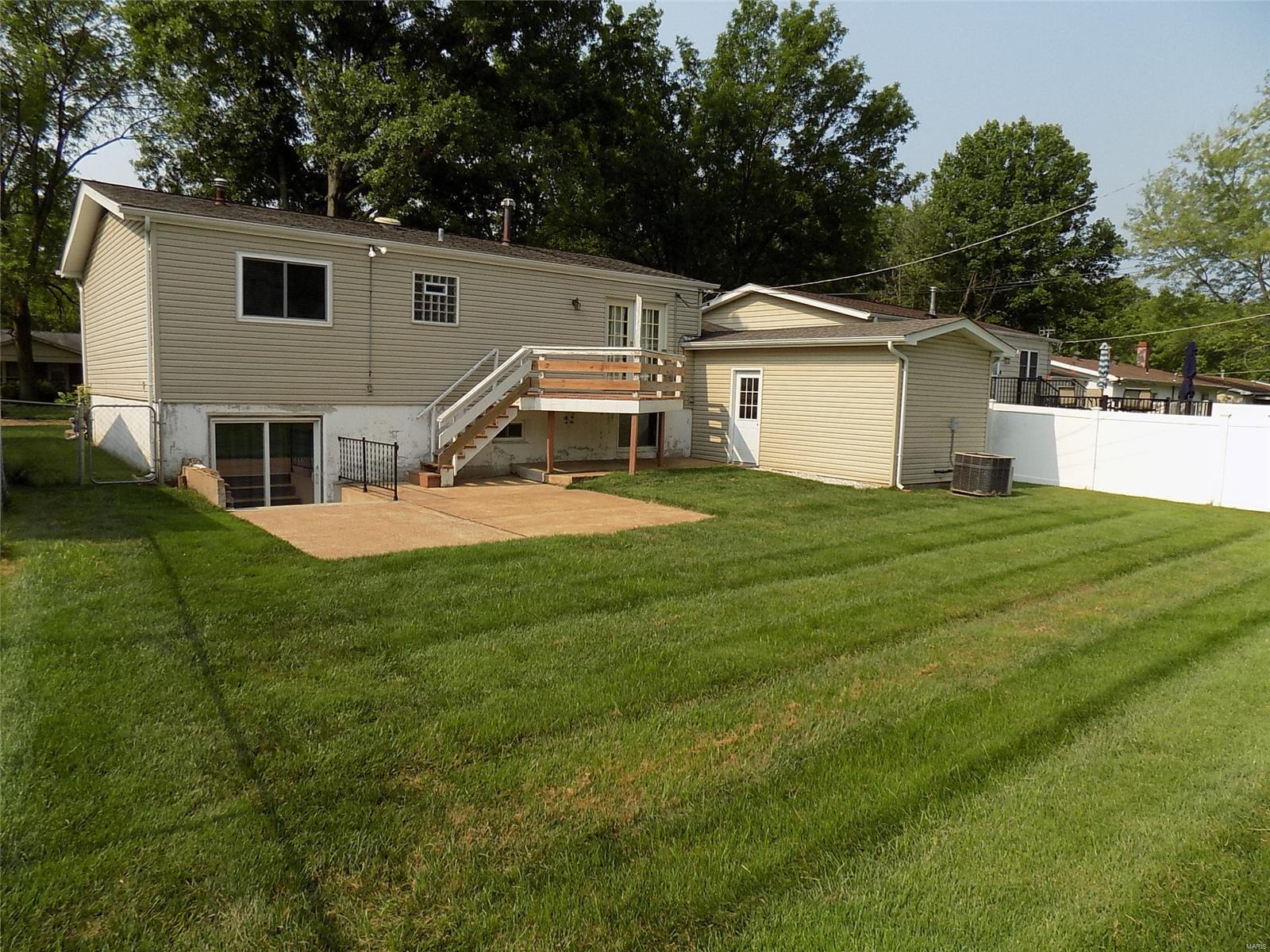 33 Roland Avenue Ballwin, MO 63021 - Photo 31 of 40 Gallery Image 31