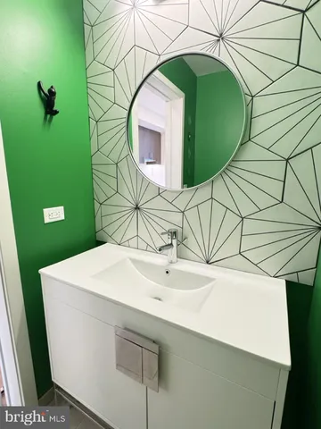 $4,000 | 1211 Van Street Southeast, Unit TH1H, Washington, DC 20003