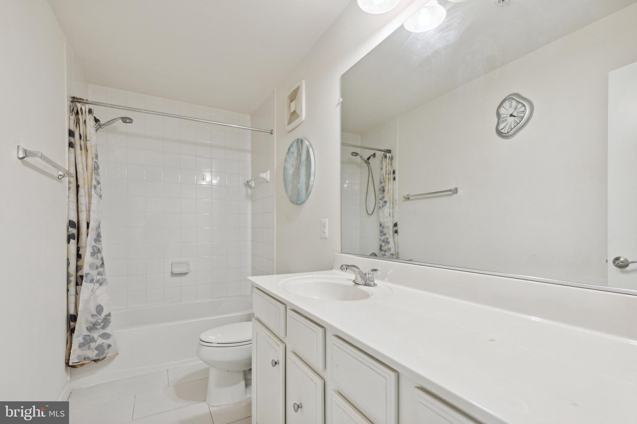 2744 Duvall Ridge Road, Unit 455 Hyattsville, MD 20785 - Photo 23 of 42