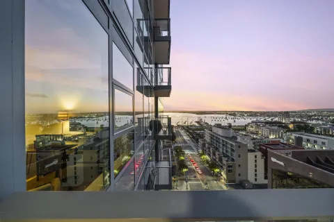 $1,595,000 | 1388 Kettner Boulevard, Unit 1504, San Diego, CA 92101