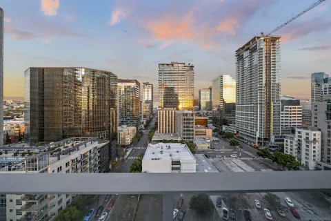 $1,595,000 | 1388 Kettner Boulevard, Unit 1504, San Diego, CA 92101