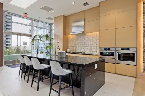 $1,595,000 | 1388 Kettner Boulevard, Unit 1504, San Diego, CA 92101