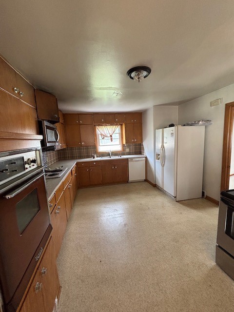 457 East Main Street Arcadia, WI 54612 - Photo 8 of 24