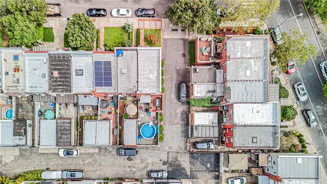 a picture of a building