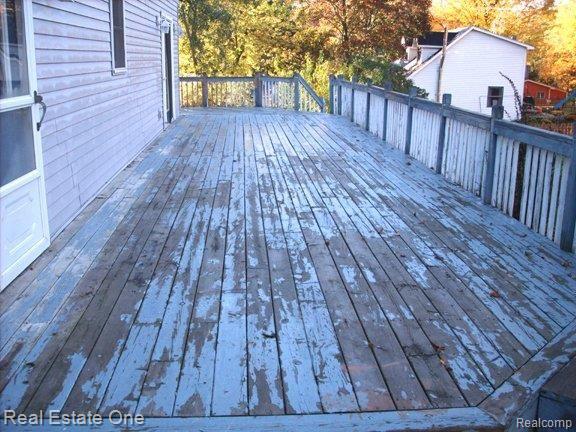 11504 Dexter-Pinckney Road Pinckney, MI 48169 - Photo 7 of 25 back deck