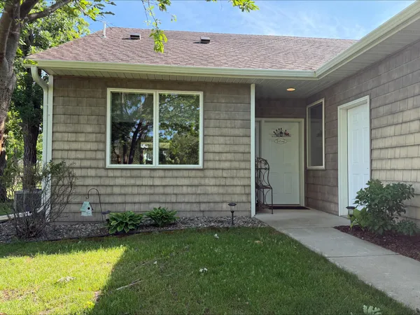 $499,900 | 500 Shoreacres Court Southwest, Bemidji, MN 56601
