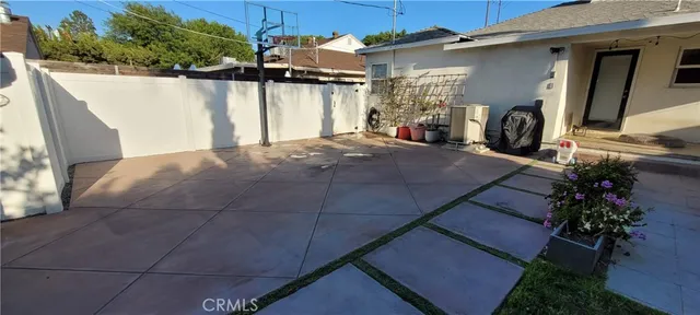 $4,450 | 12619 Tiara Street, Valley Village, CA 91607